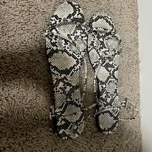 Snake skin black and white sandals